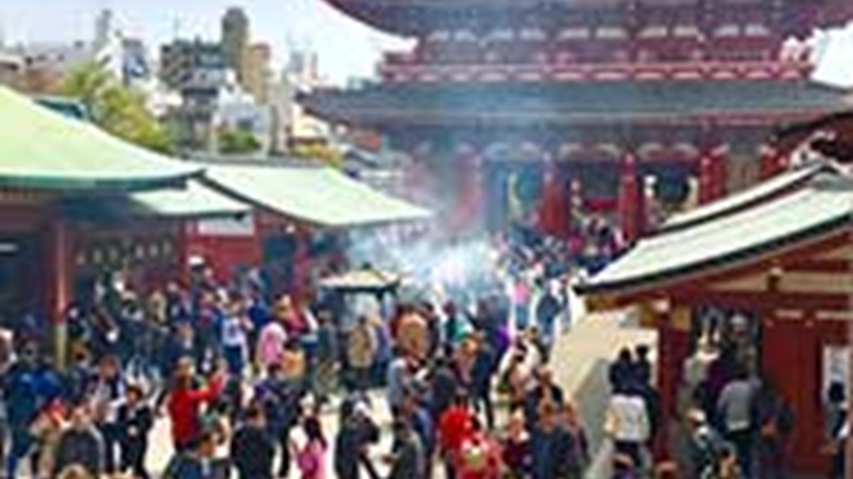 Japanese temple crowd